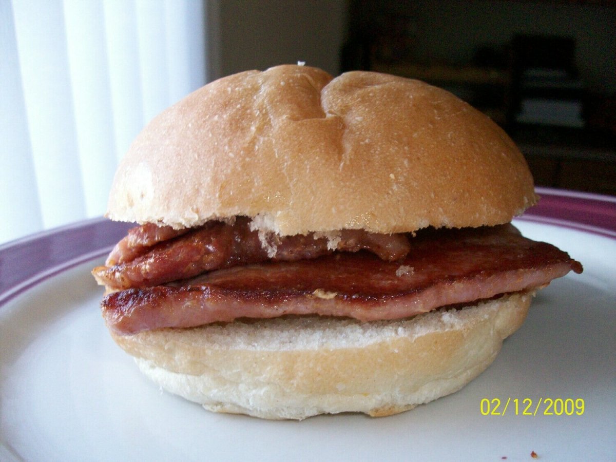 Drycured Unsmoked Back Bacon Slices - 454 Grams - Gluten Free - Keto - Oonnie - Irvings Farm Fresh Pork